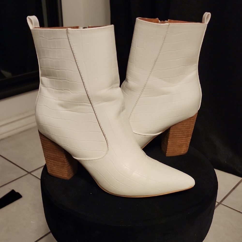 Elegant White VICI Doll Croc Ankle Booties